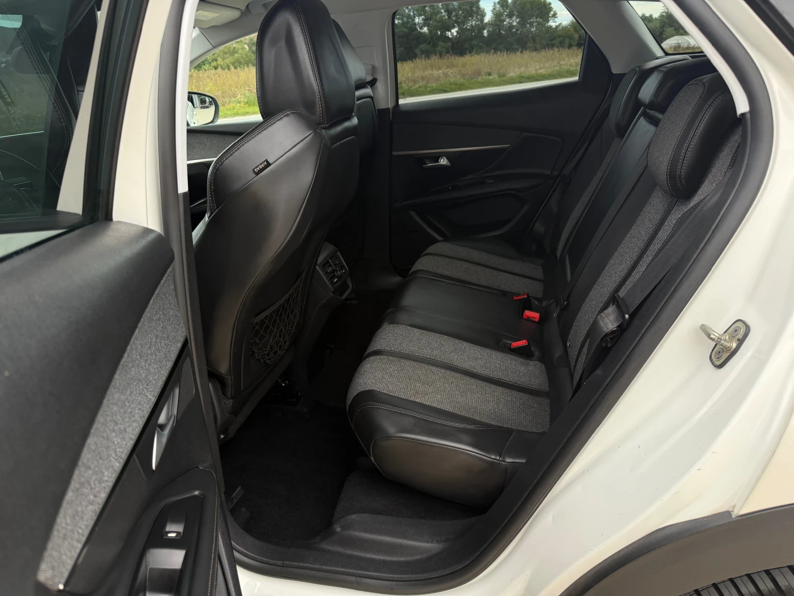 Peugeot 3008 1.6HDi 6AT, снимка 11 - Автомобили и джипове - 56225314