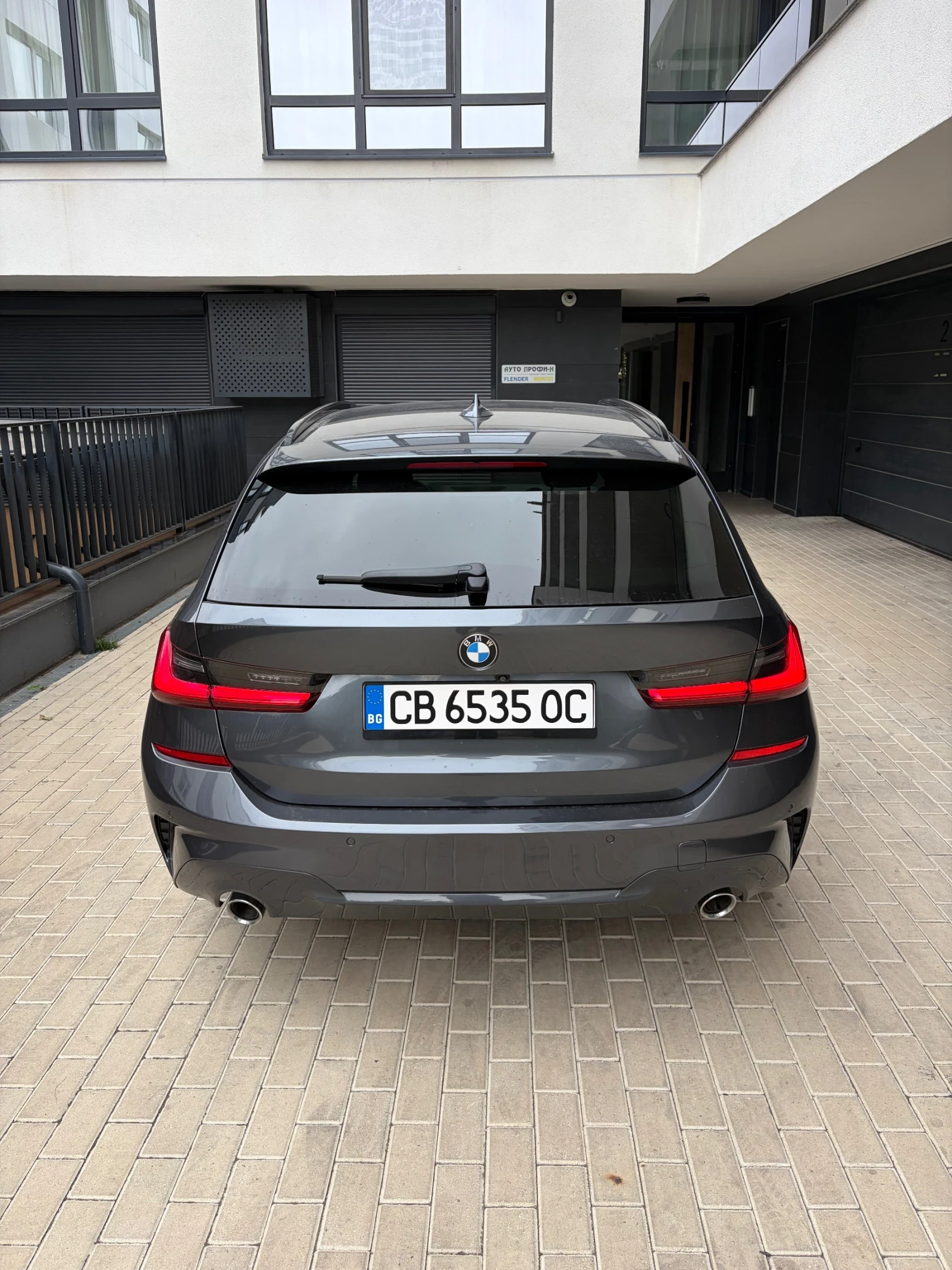 BMW 320 320 D X drive, снимка 4 - Автомобили и джипове - 56226007