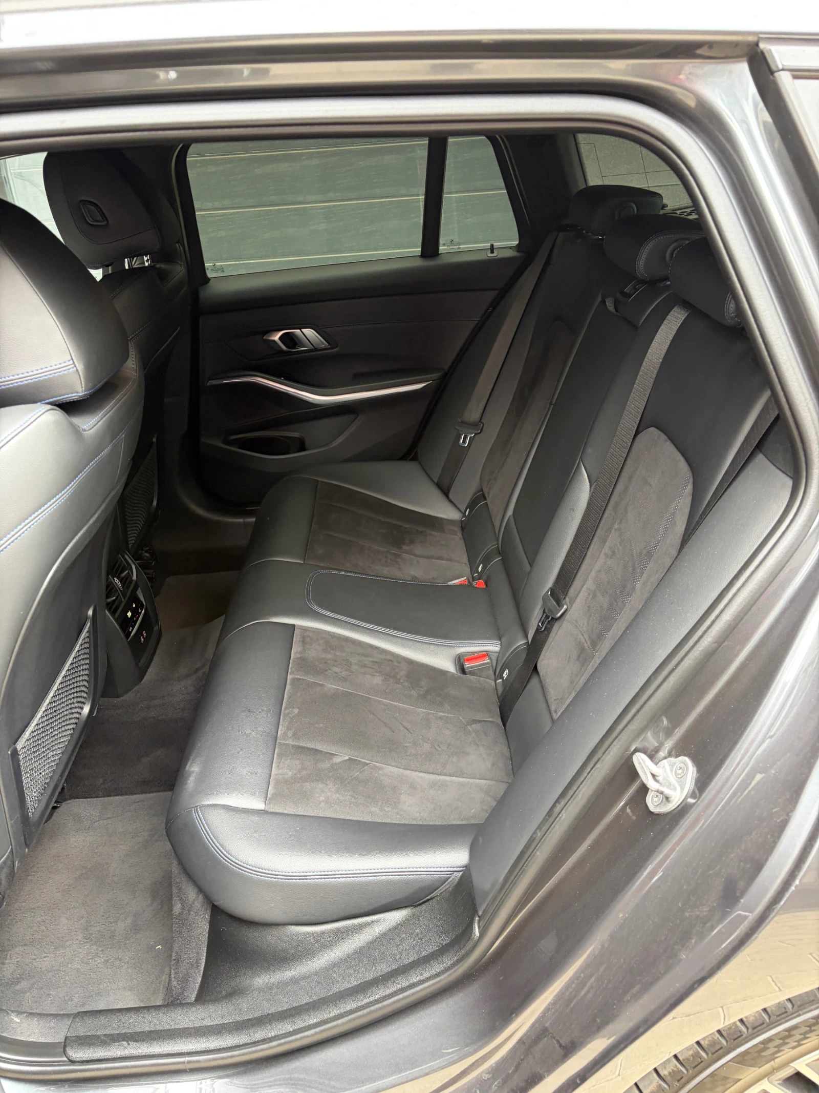 BMW 320 320 D X drive, снимка 7 - Автомобили и джипове - 56226007