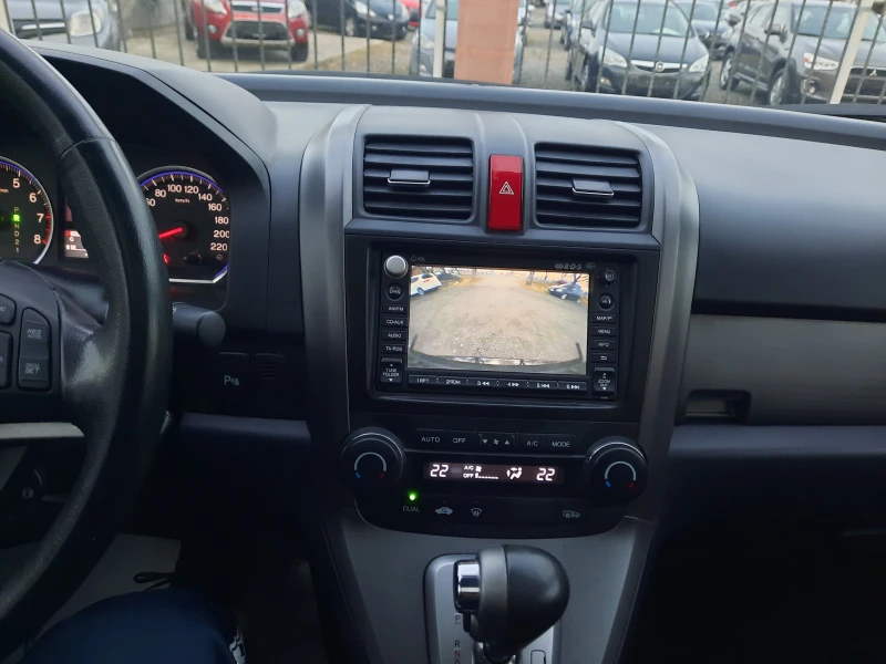 Honda Cr-v 2.0i, снимка 11 - Автомобили и джипове - 48177060