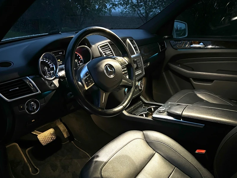 Mercedes-Benz ML 350 AMG , снимка 5 - Автомобили и джипове - 52381901