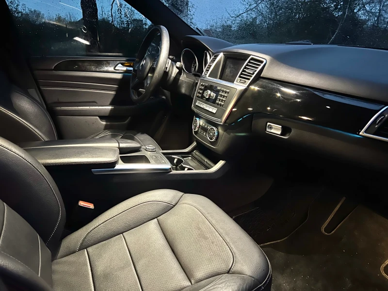 Mercedes-Benz ML 350 AMG , снимка 6 - Автомобили и джипове - 52381901