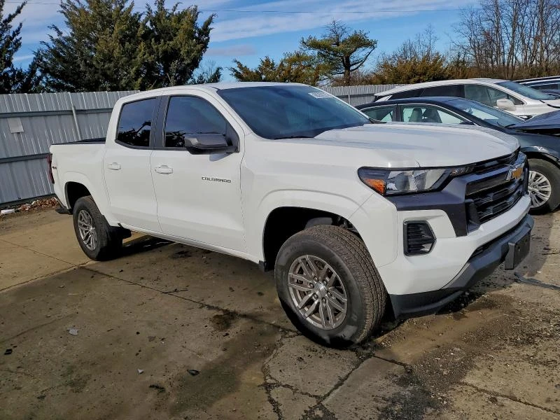 Chevrolet Colorado 2.7L 4 4x4 w/Rear Wheel Drv - изображение 9