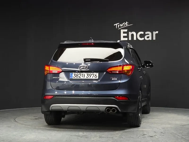 Hyundai Santa fe 2.2 4Wd Exclusive Special, снимка 4 - Автомобили и джипове - 56130221