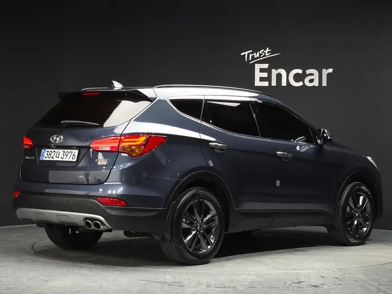 Hyundai Santa fe 2.2 4Wd Exclusive Special, снимка 2 - Автомобили и джипове - 56130221