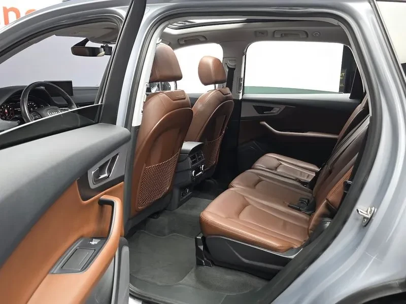 Audi Q7 45TFSI , снимка 11 - Автомобили и джипове - 56159621
