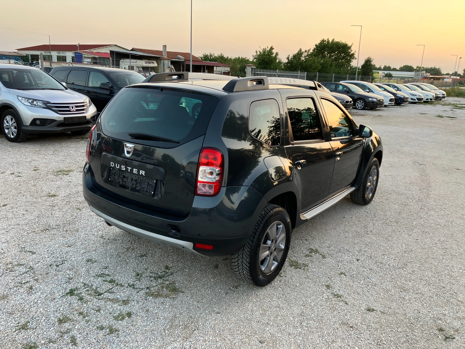Dacia Duster 1.5 DCI - изображение 8
