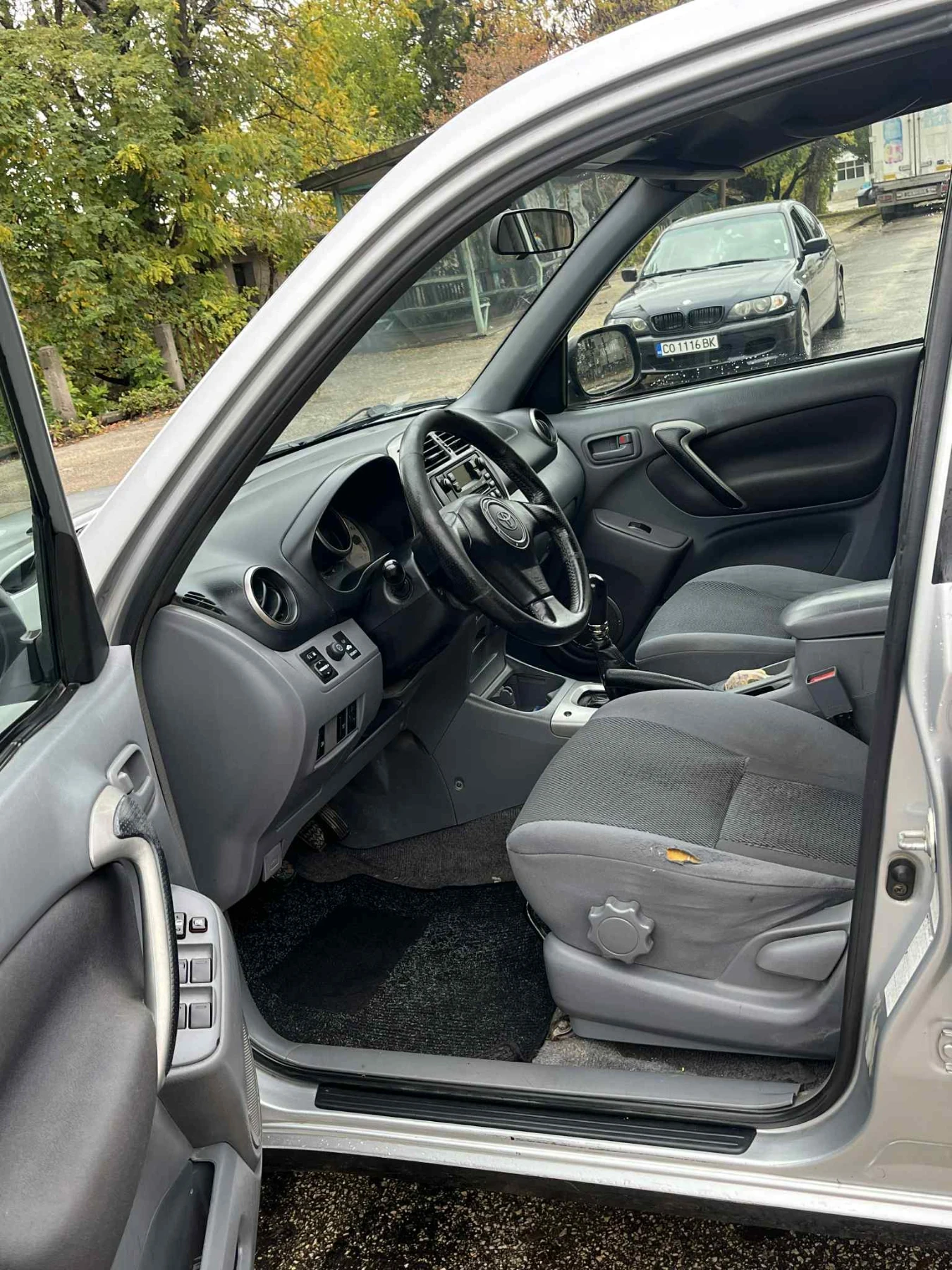 Toyota Rav4 Джип е в добро състояние кара се всеки ден - изображение 7