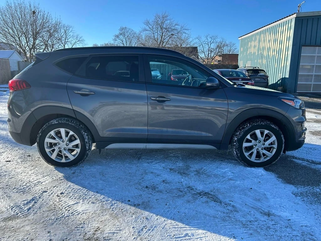 Hyundai Tucson Preferred | CARFAX | Sunroof | Heated Seats - изображение 4