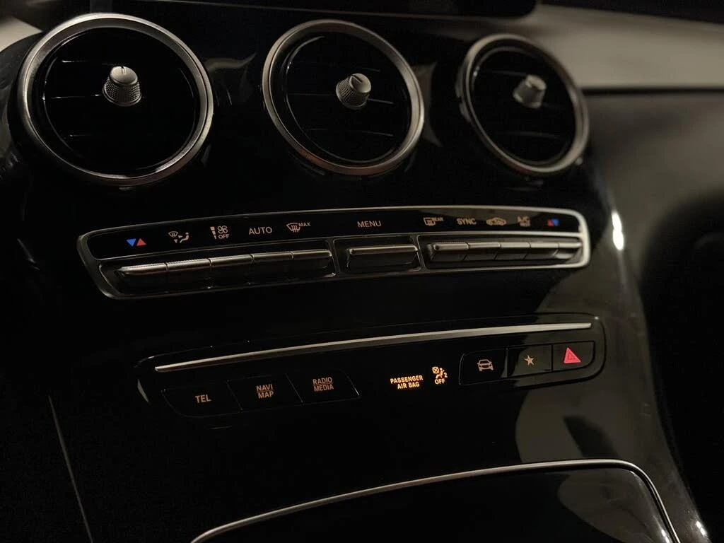 Mercedes-Benz GLC * АвтоКредит * (ЦЕНА ДО БГ), снимка 14 - Автомобили и джипове - 54113924