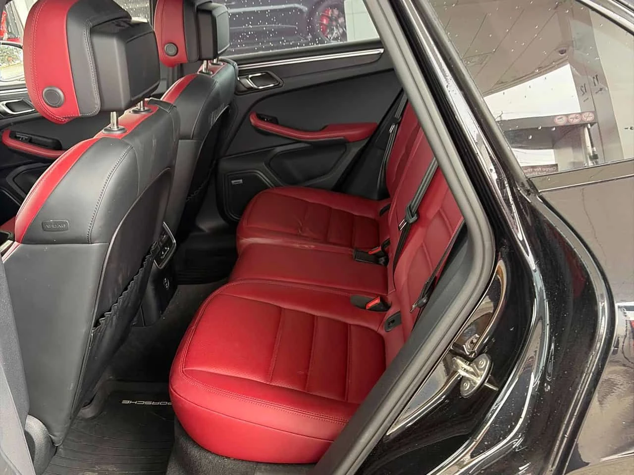 Porsche Macan * GTS * ДИСТРОНИК* 36 КАМЕРА* ПАМОРАМА* ОБДУХВАНЕ*, снимка 14 - Автомобили и джипове - 54165045