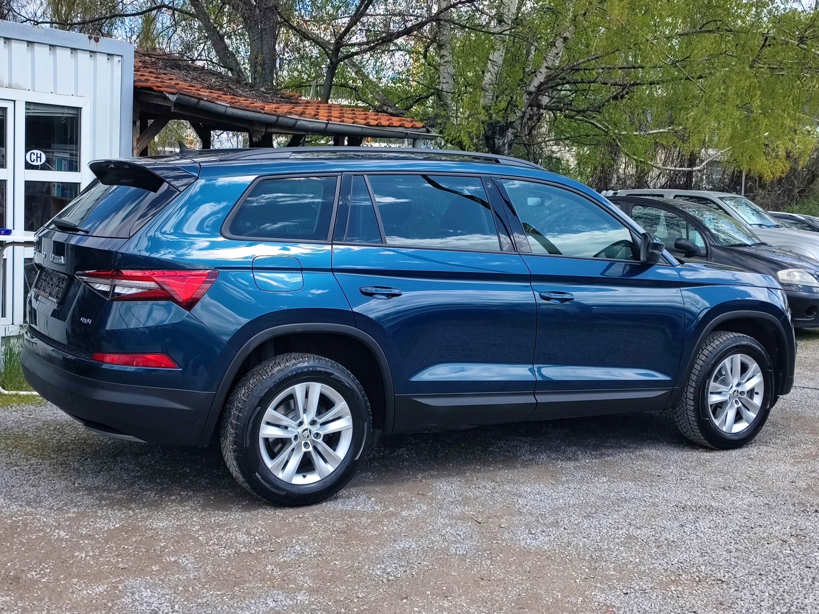 Skoda Kodiaq 2.0D 4x4 7МЕСТА 150hp FACE/AUTOMATIC/KEYLESS/LED, снимка 9 - Автомобили и джипове - 54361309