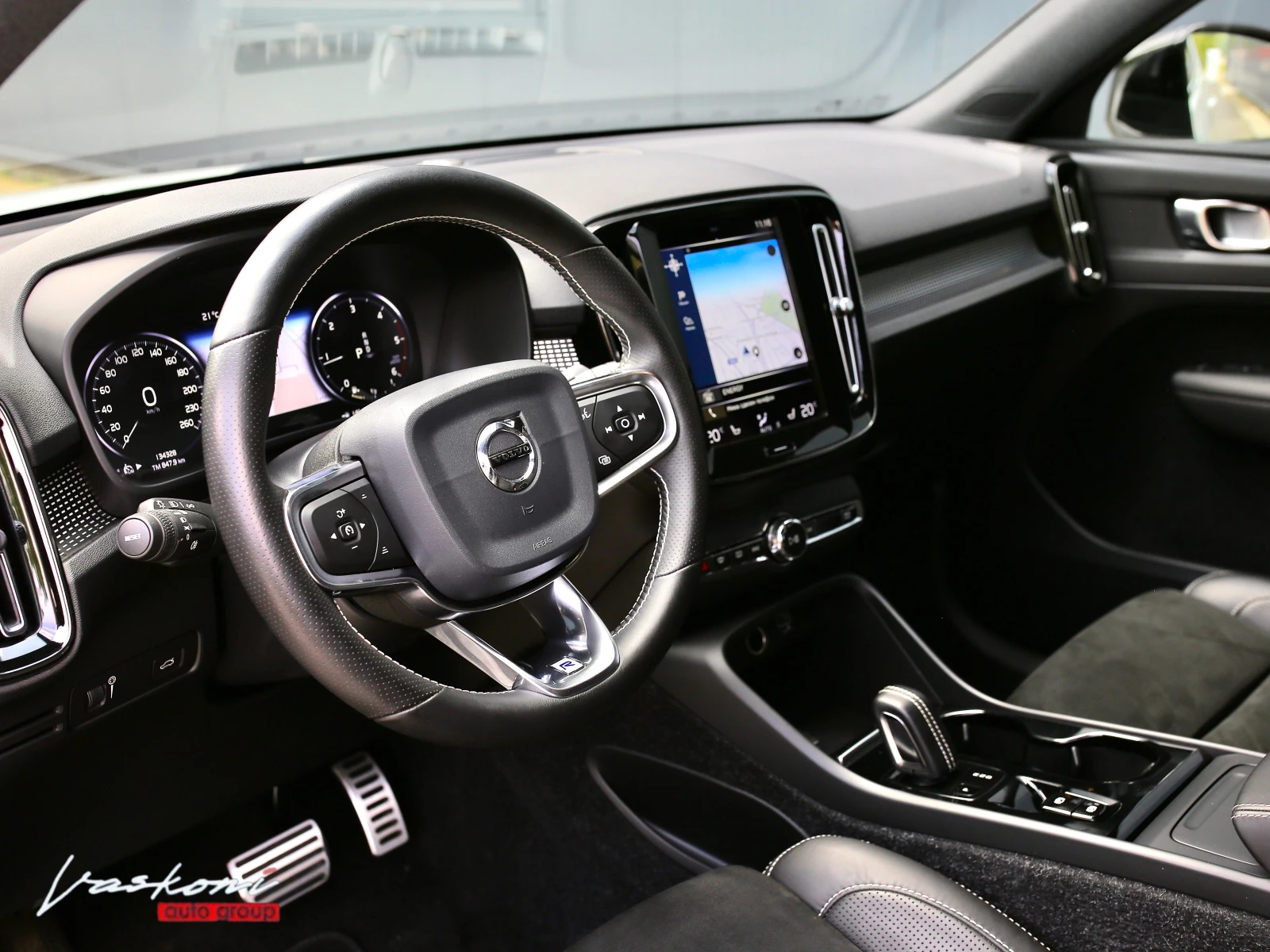 Volvo XC40 D3 R-DESIGN AWD 4x4 | Mobile.bg � ����������� 7