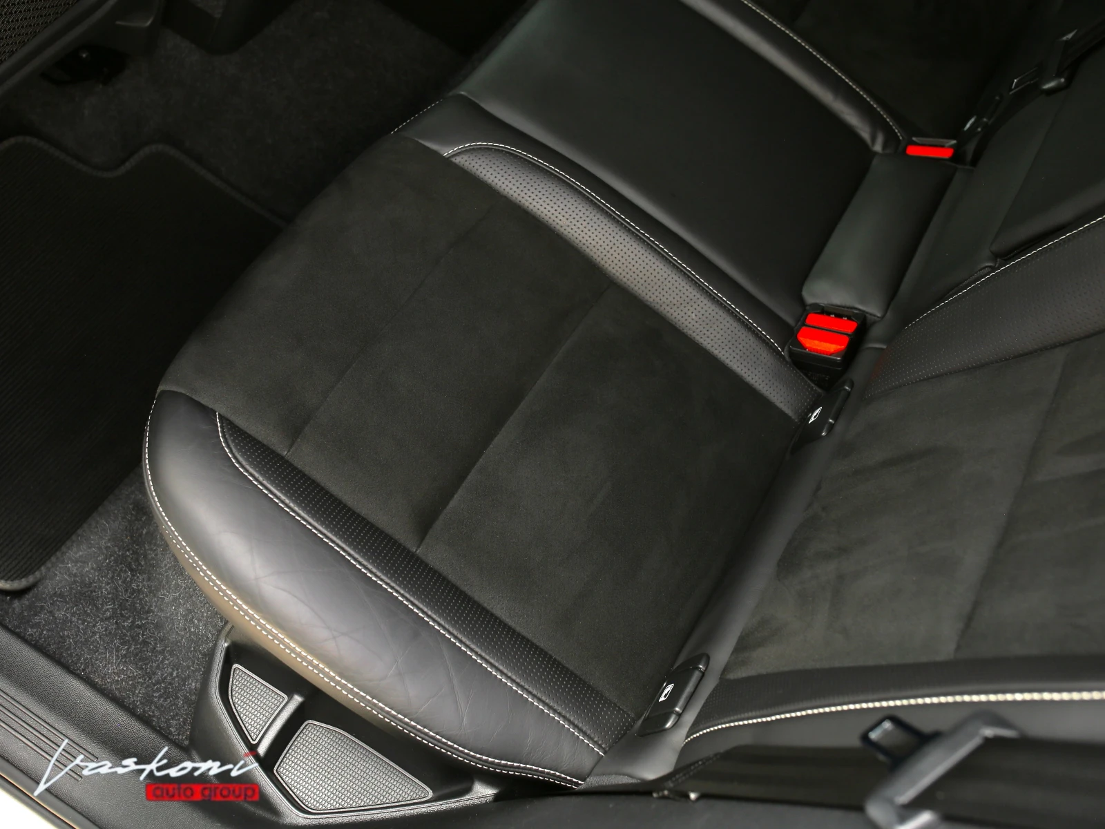 Volvo XC40 D3 R-DESIGN AWD 4x4 | Mobile.bg � ����������� 16