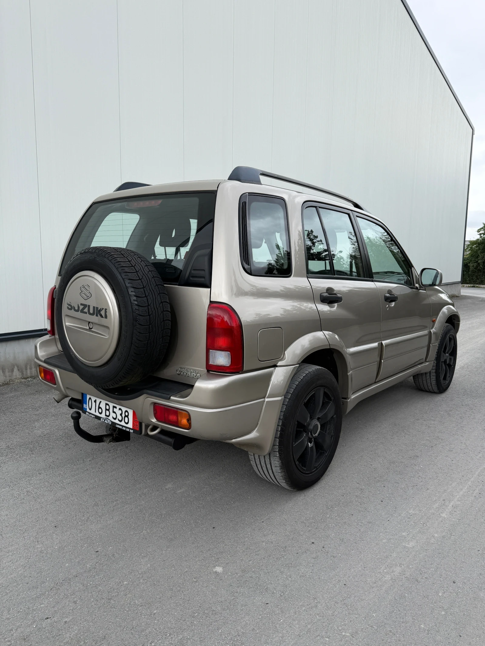 Suzuki Grand vitara 2.0i 128к.с. FACELIFT, снимка 4 - Автомобили и джипове - 54879378