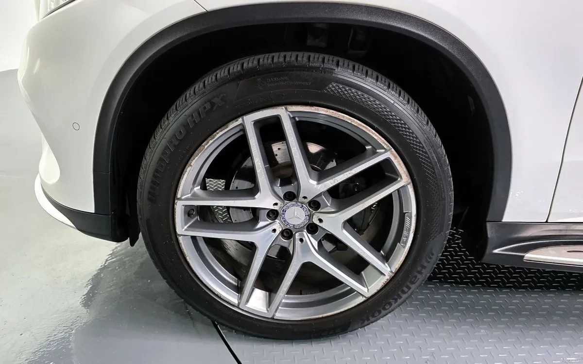 Mercedes-Benz GLE 350 D/COUPE/360CAMERA/ПАНОРАМА/AMG/, снимка 5 - Автомобили и джипове - 55333416