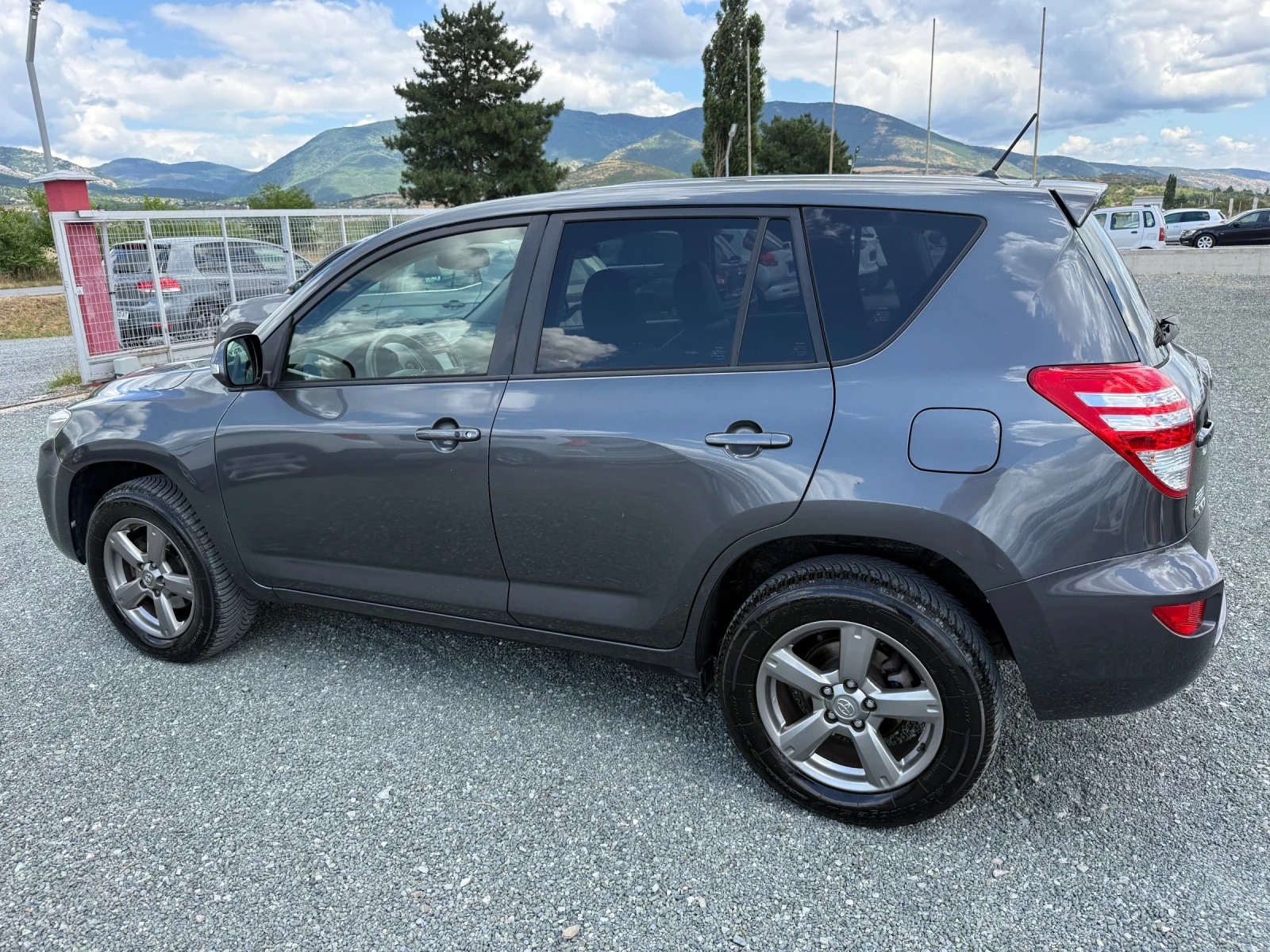 Toyota Rav4 (KATO НОВА)^(4x4), снимка 9 - Автомобили и джипове - 55395338