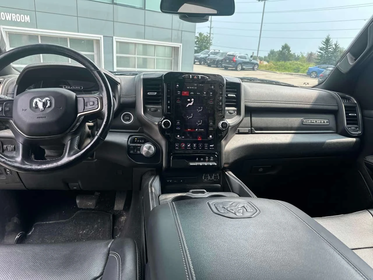 Dodge RAM 1500 * Sport * CARFAX * ОПЦИЯ ЗА ФИНАНСИРАНЕ , снимка 9 - Автомобили и джипове - 55629285