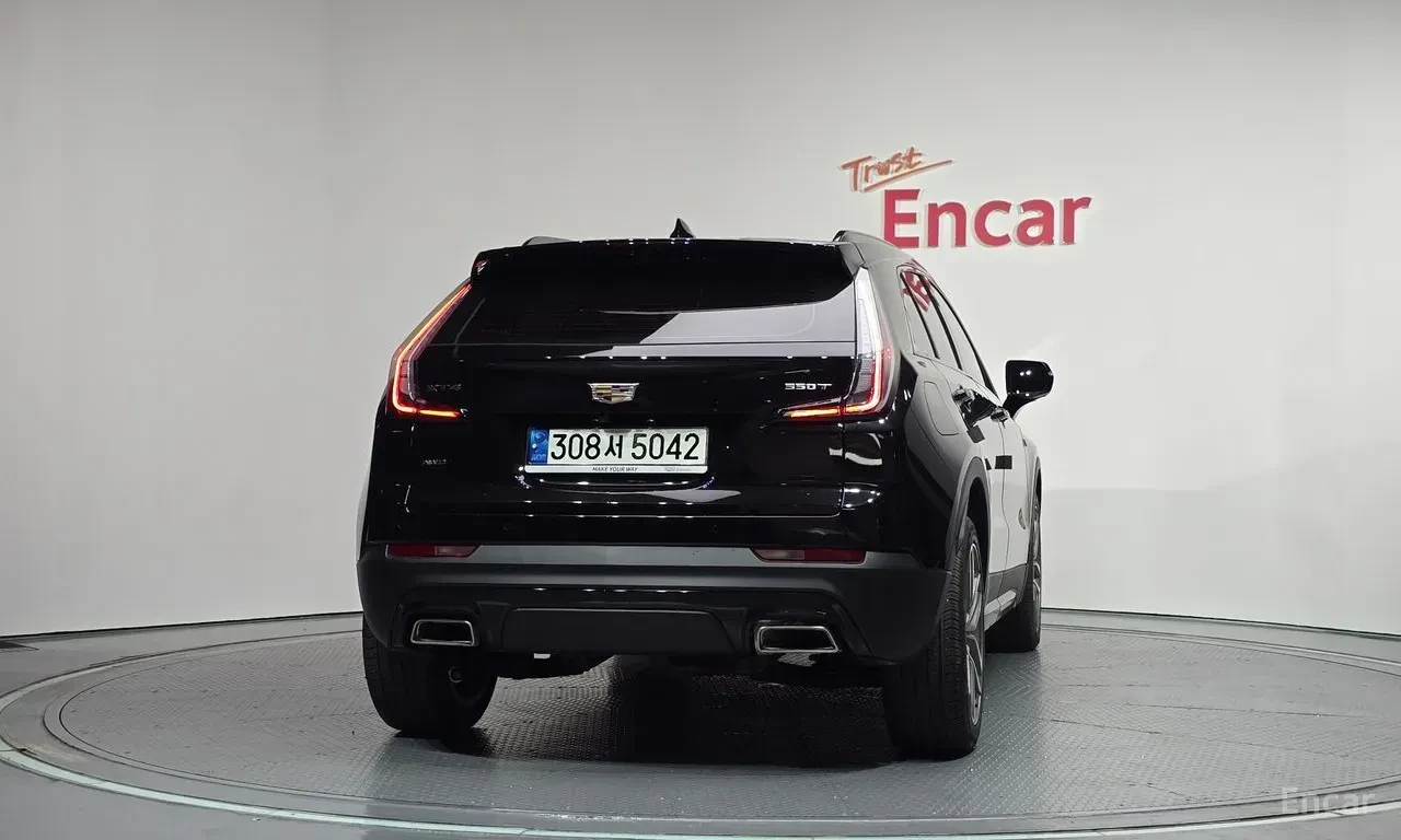 Cadillac XT4 2.0 SPORT AWD* 360 КАМЕРИ* ОБДУХ* КРАЙНА ЦЕНА* , снимка 4 - Автомобили и джипове - 56656101
