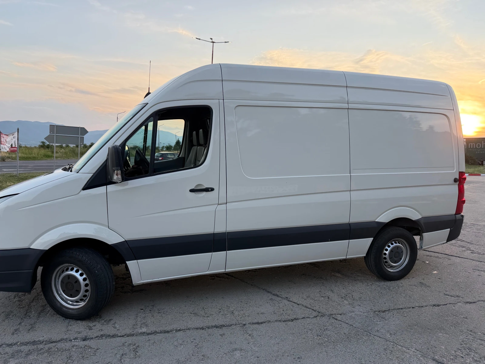 VW Crafter 2.5 TDI Klima, снимка 15 - Бусове и автобуси - 55316636