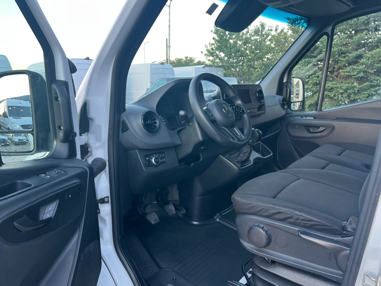 Mercedes-Benz Sprinter 316, снимка 13 - Бусове и автобуси - 55956967