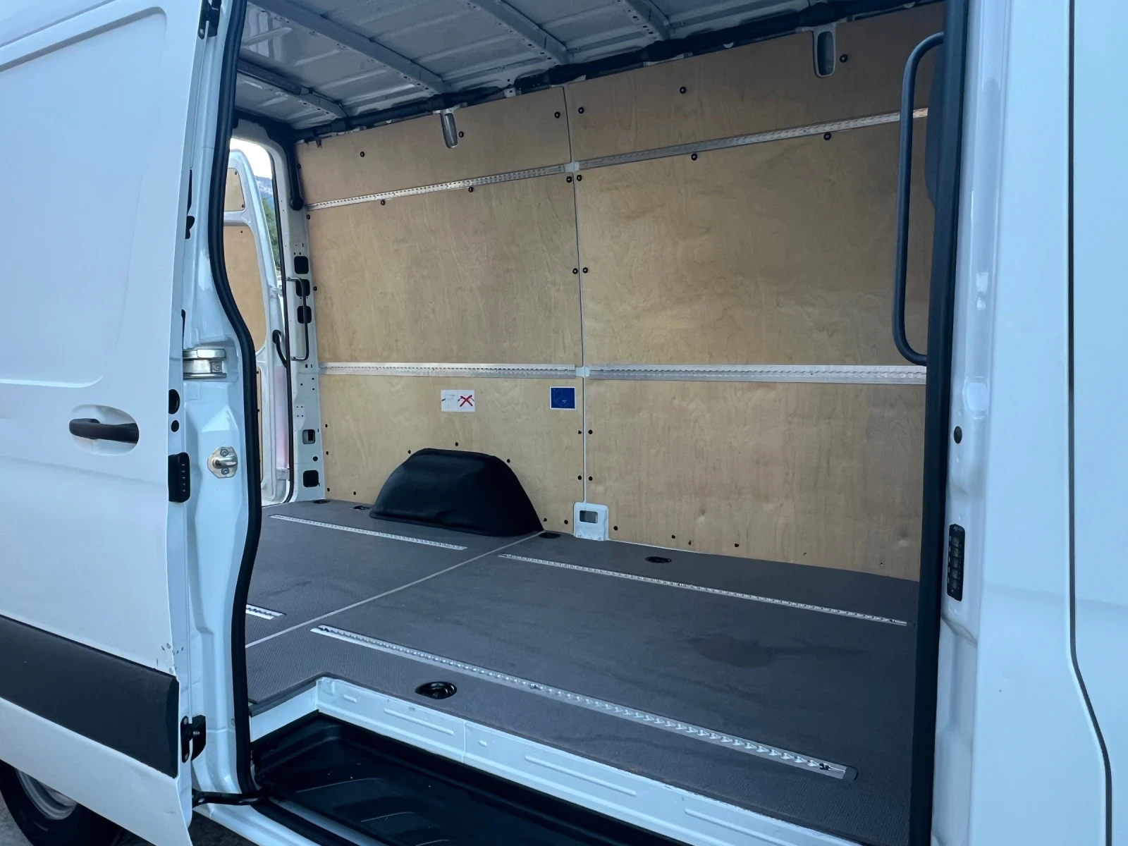 Mercedes-Benz Sprinter 316, снимка 8 - Бусове и автобуси - 55956967