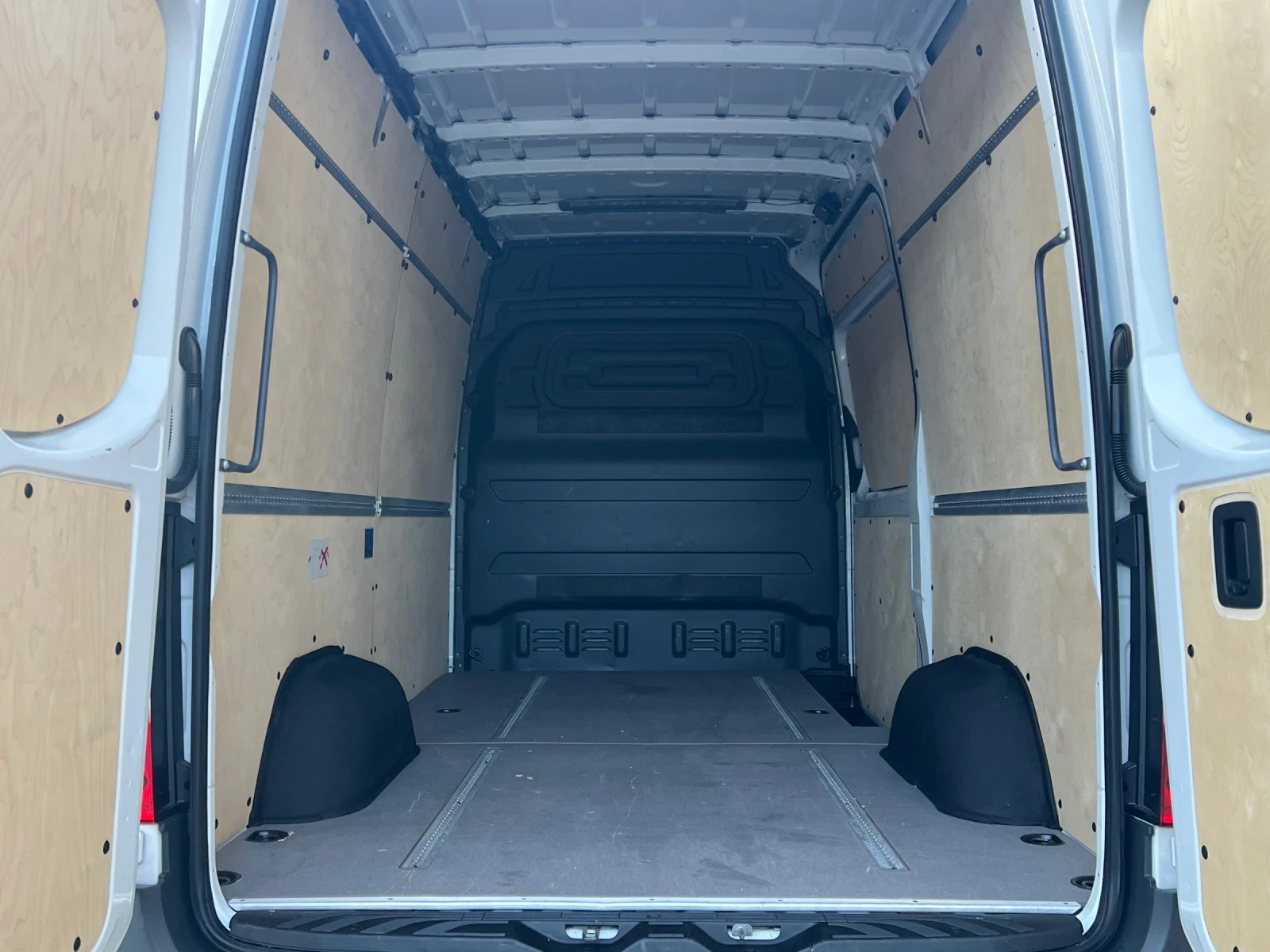 Mercedes-Benz Sprinter 316, снимка 9 - Бусове и автобуси - 55956967