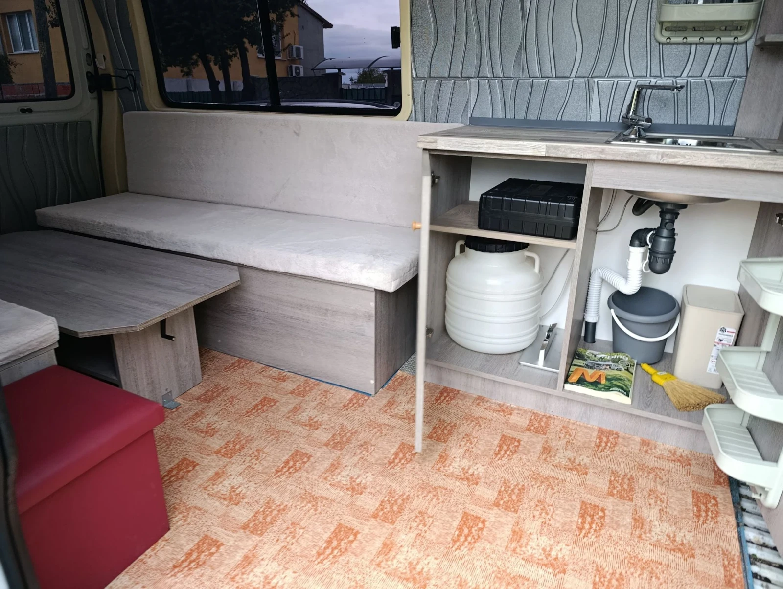 Renault Master 2.5dci, снимка 9 - Бусове и автобуси - 56251864