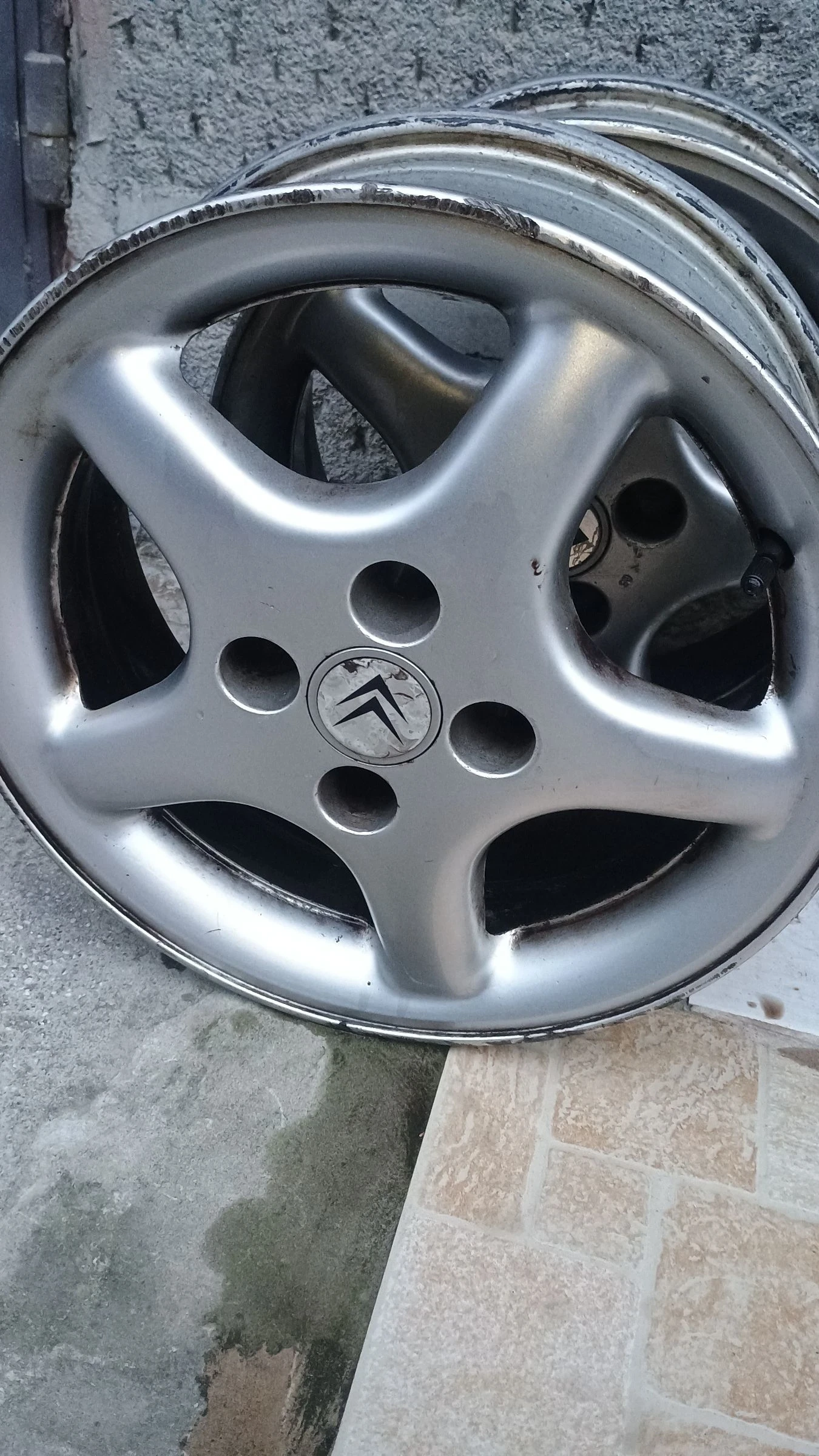 ������ | Mobile.bg � ����������� 9