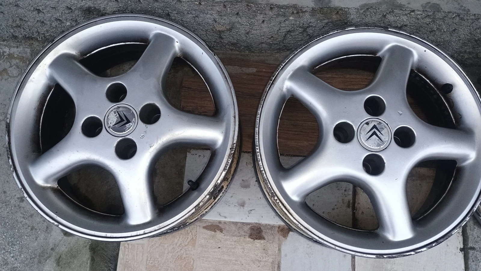 ������ | Mobile.bg � ����������� 4