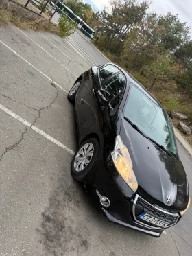 Peugeot 208 1.2i 82HP 2015г, снимка 1