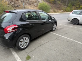 Peugeot 208 1.2i 82HP 2015г, снимка 3