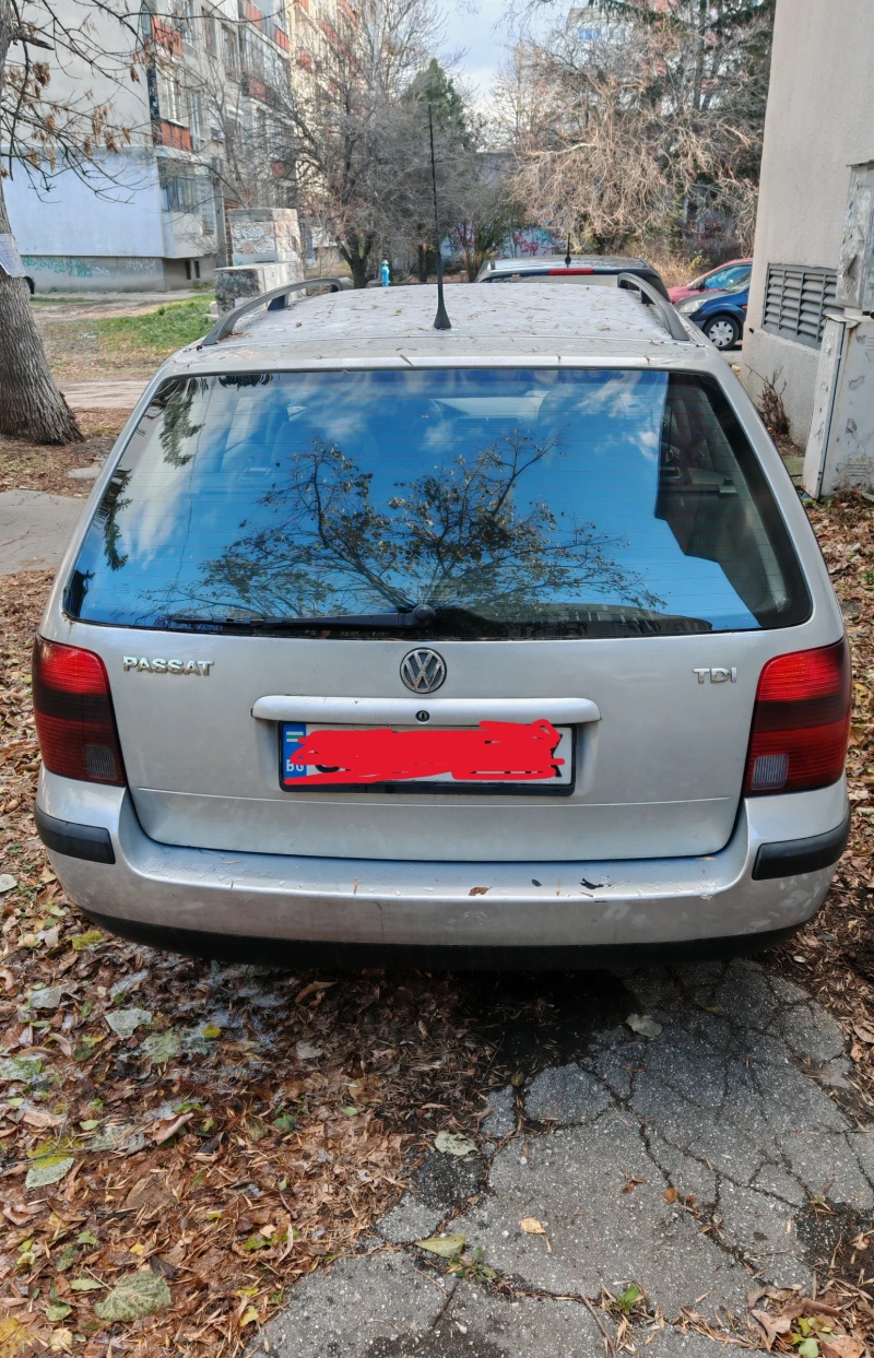 VW Passat, снимка 4 - Автомобили и джипове - 48082221