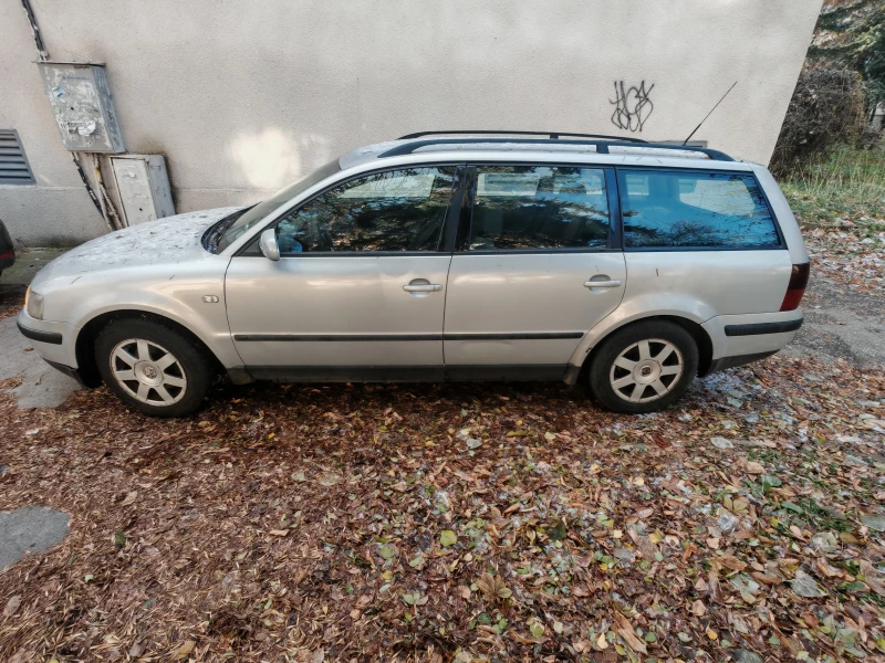 VW Passat, снимка 2 - Автомобили и джипове - 48082221