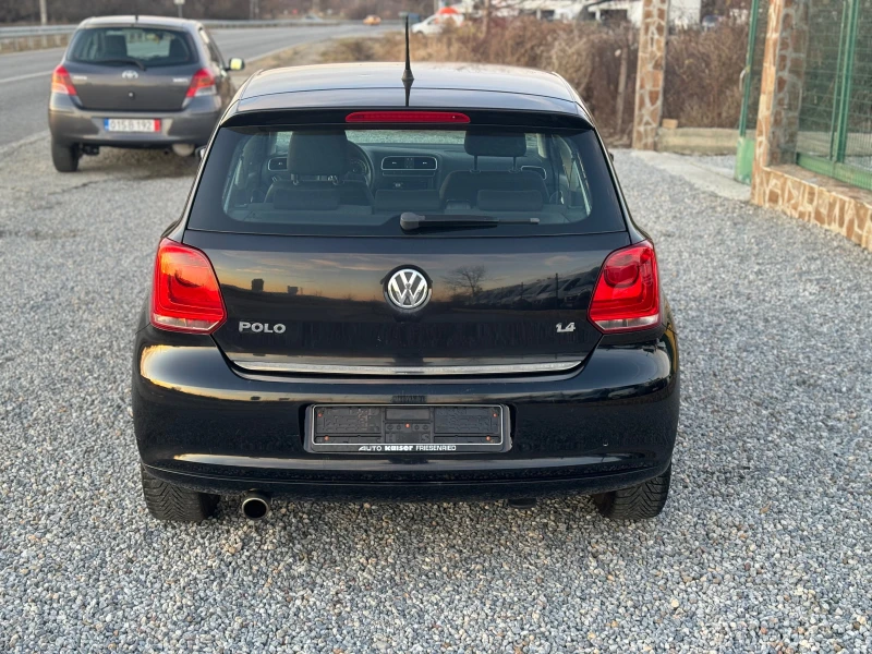 VW Polo 1.4i* Климатик* Топ* Германия* Оригинал* , снимка 6 - Автомобили и джипове - 48394535