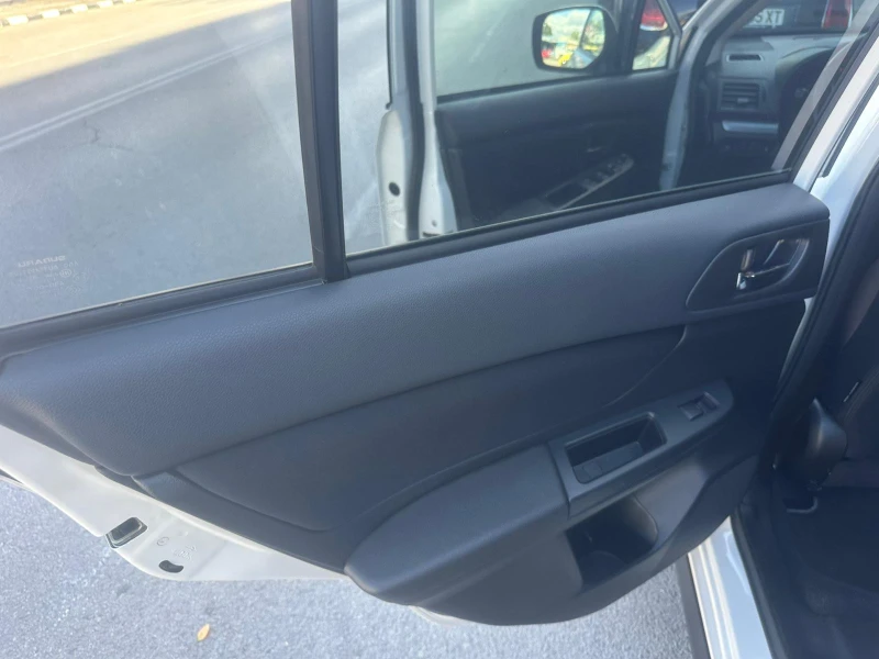 Subaru XV, снимка 2 - Автомобили и джипове - 52011098