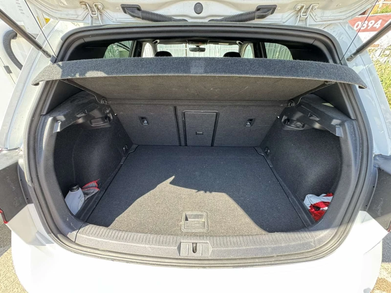 VW Golf 2.0 BENZ, снимка 16 - Автомобили и джипове - 52054505