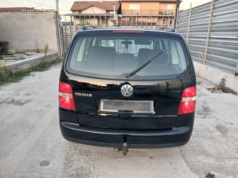 VW Touran, снимка 4 - Автомобили и джипове - 53434823
