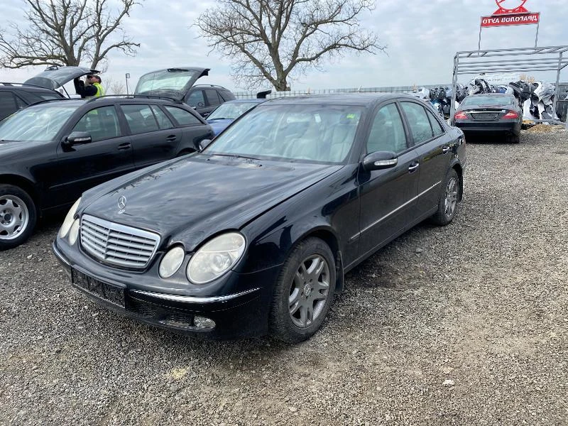 Mercedes-Benz E 220 646 на части, снимка 4 - Автомобили и джипове - 28268204