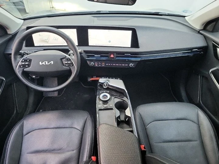 Kia EV6 Plus 77.4kWh RWD/MERIDIAN/CAM/DISTRONIC/KEYLESS/, снимка 4 - Автомобили и джипове - 54070404