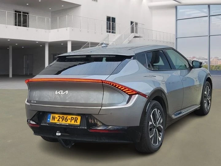 Kia EV6 Plus 77.4kWh RWD/MERIDIAN/CAM/DISTRONIC/KEYLESS/, снимка 3 - Автомобили и джипове - 54070404