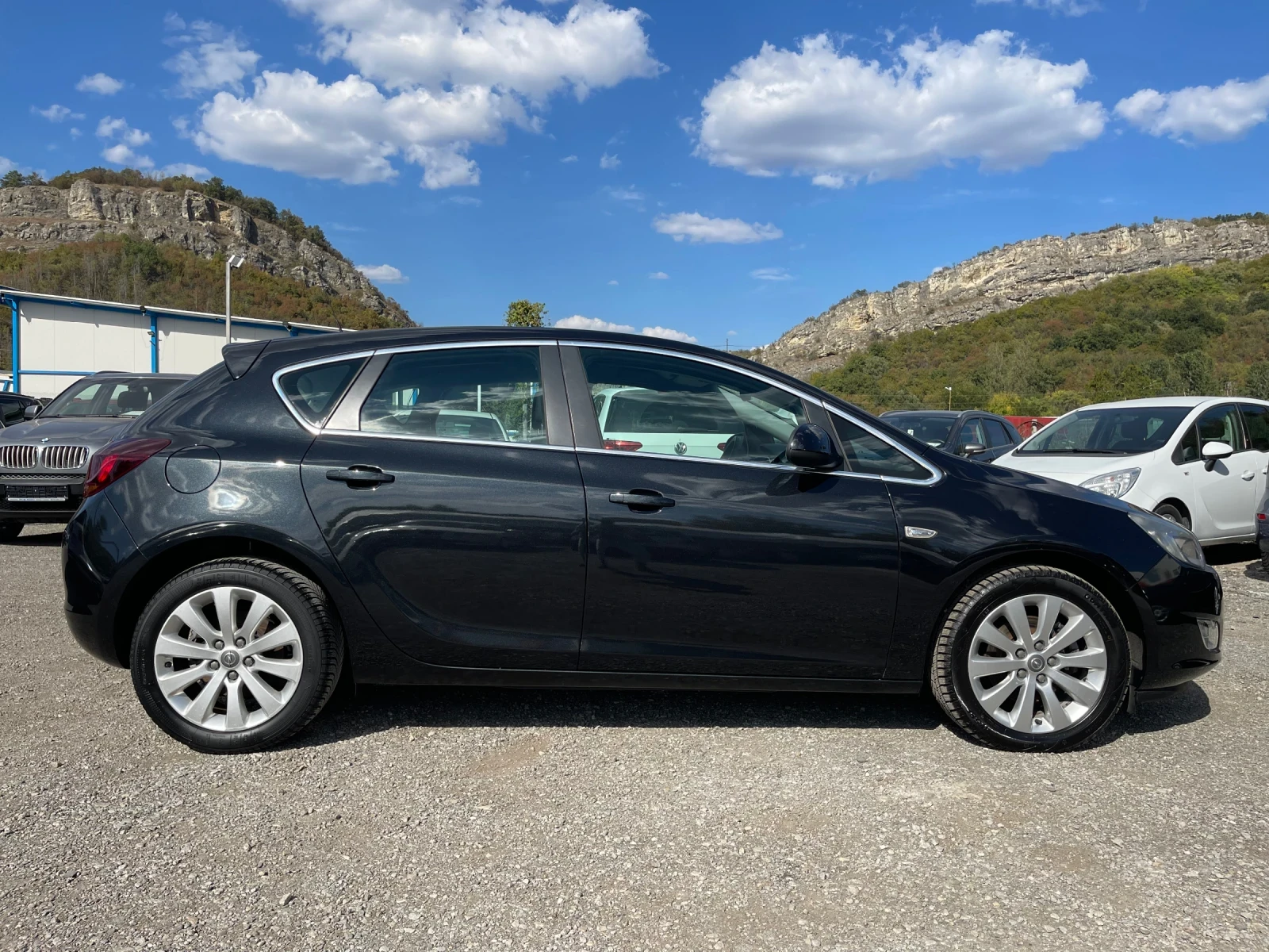 Opel Astra 1.7CDTI-COSMO-ФАБРИЧНА СТОЙКА ЗА ВЕЛОСИПЕДИ - изображение 5