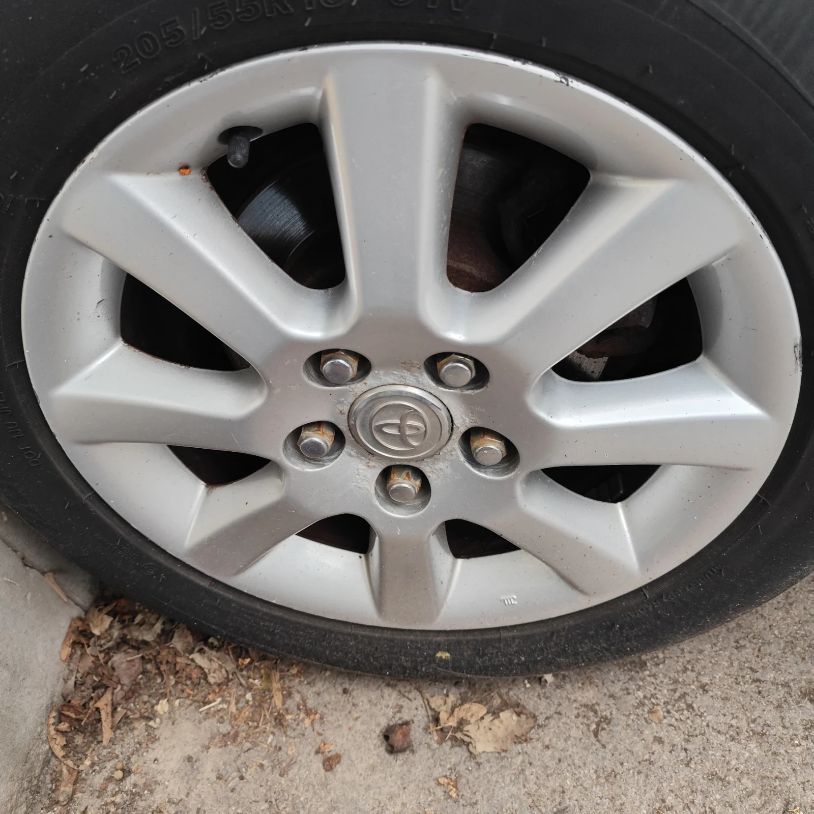 Toyota Avensis D4D-D Cat - изображение 3