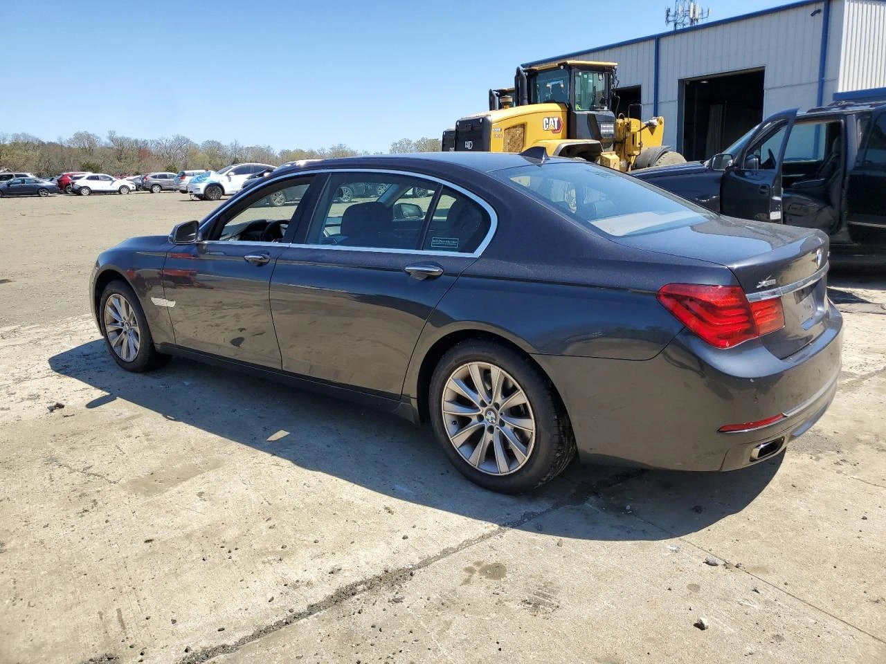 BMW 740 LXI FULL/Крайна цена с вс. такси до България! - изображение 2