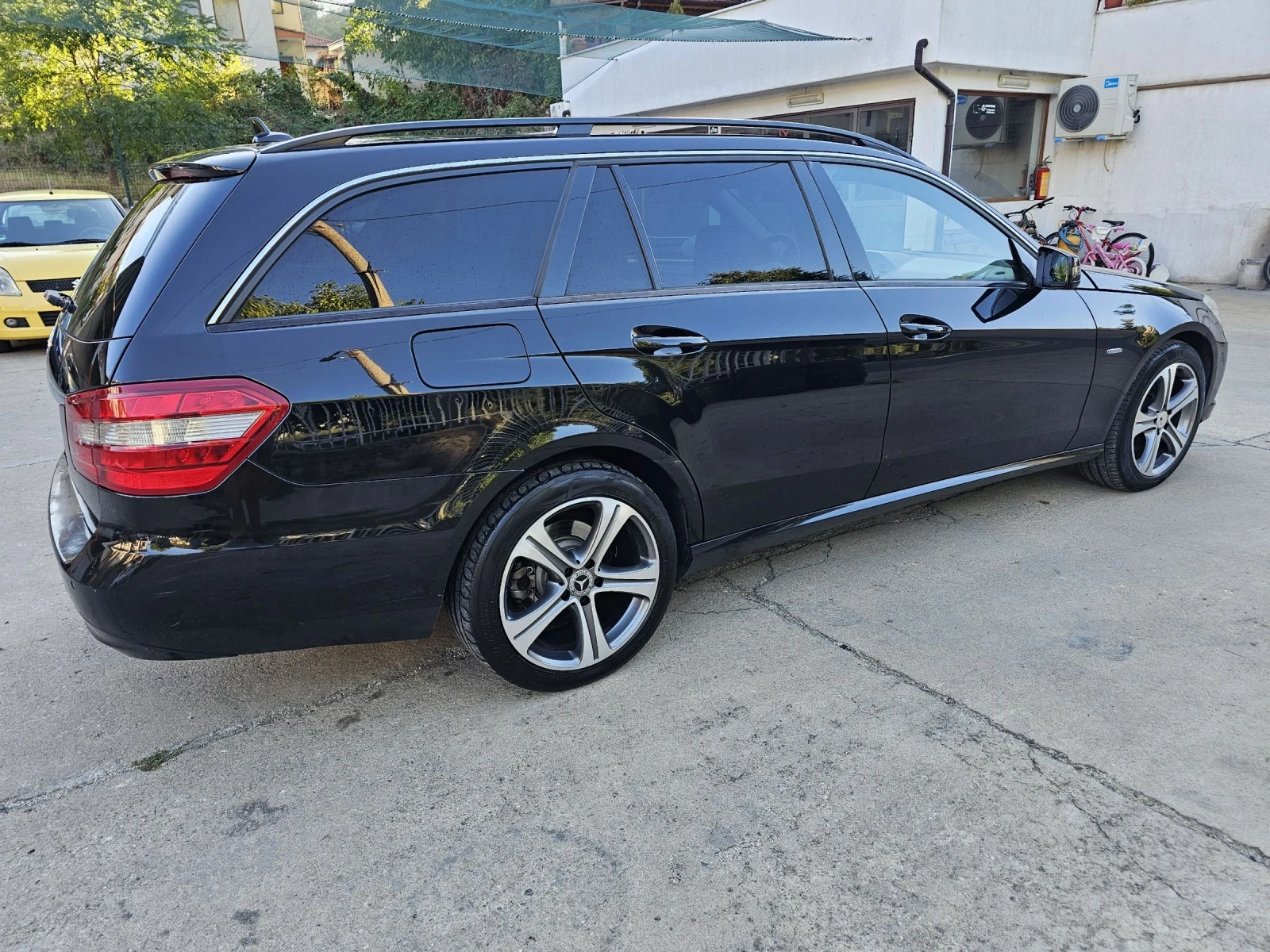 Mercedes-Benz E 250  - изображение 3