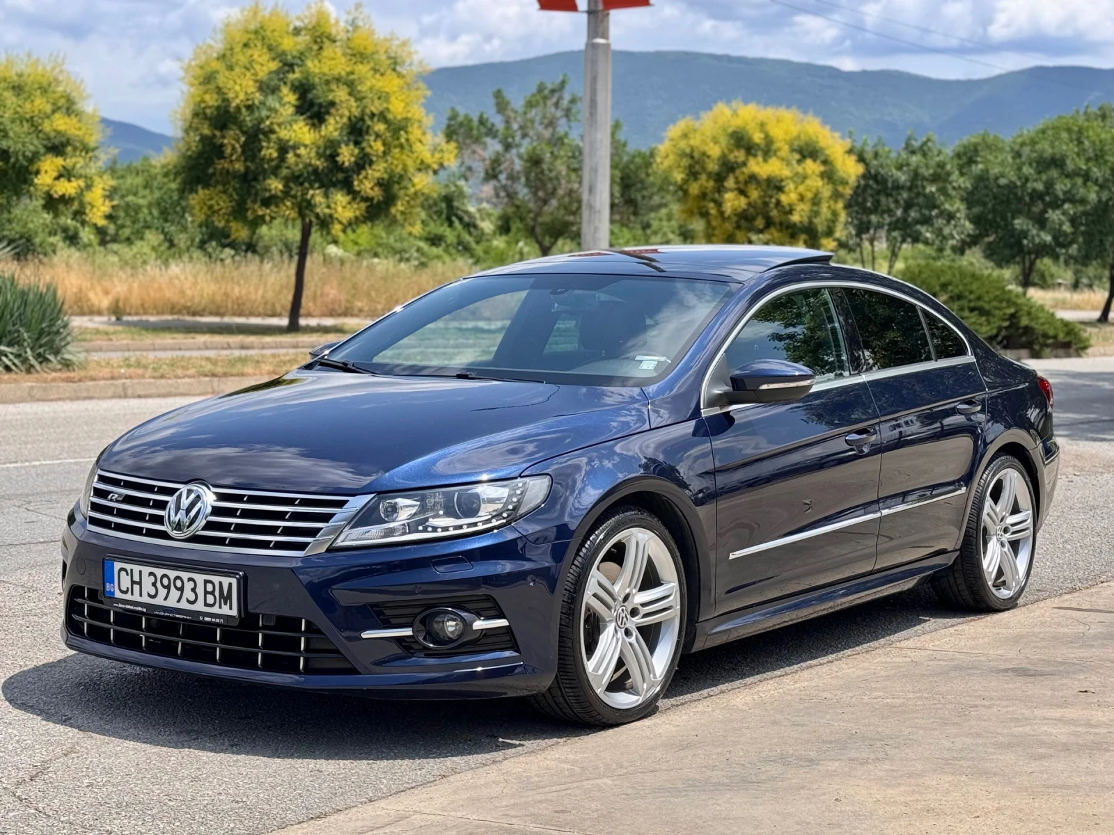 VW CC 2.0TDI DSG 177�� * R-Line* Keyless* ��������* ���� | Mobile.bg � ����������� 1