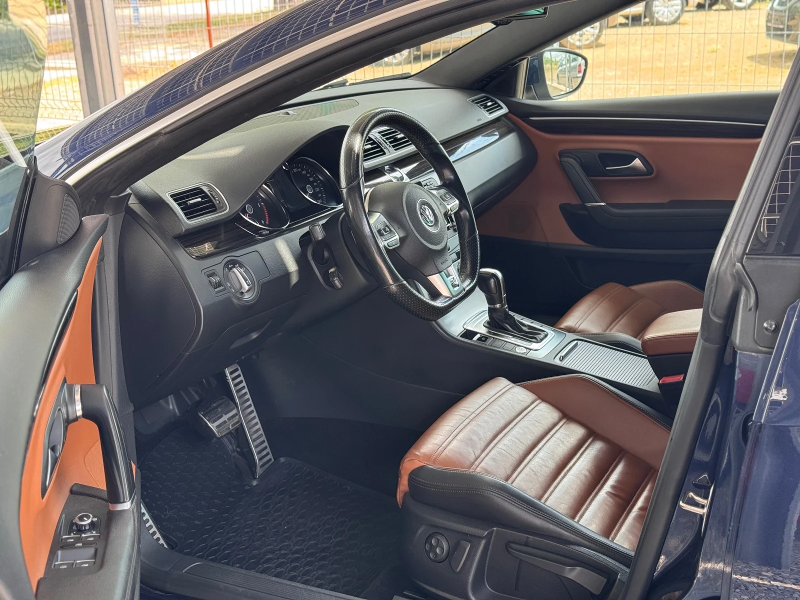 VW CC 2.0TDI DSG 177�� * R-Line* Keyless* ��������* ���� | Mobile.bg � ����������� 11