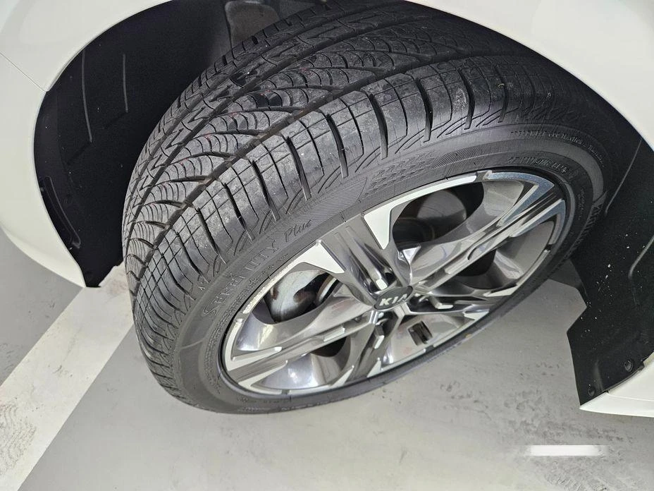 Kia K5  - изображение 5