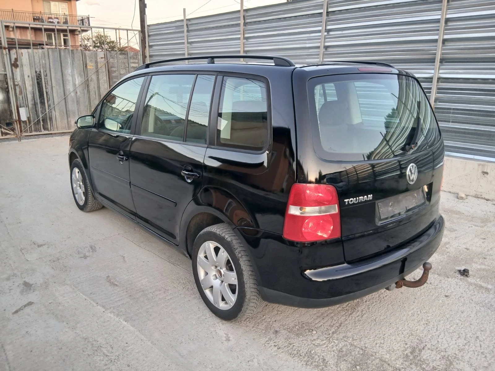 VW Touran  - изображение 3