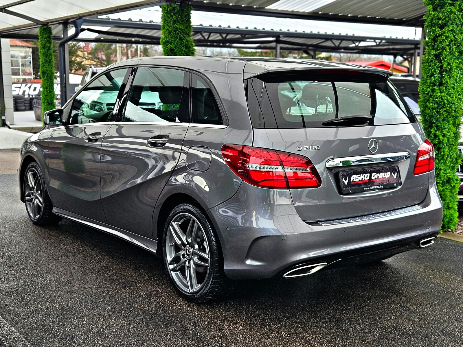 Mercedes-Benz B 200 AMG/GERMANY/CAMERA/PANORAMA/CAR PLAY/LED/AMBI/LIZI, снимка 7 - Автомобили и джипове - 53720276